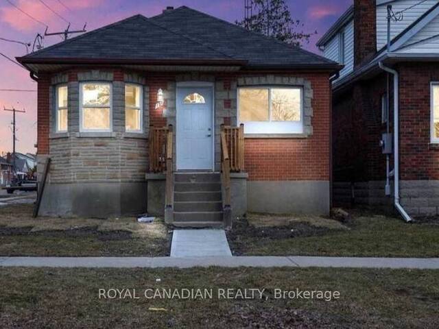 121 PATRICIA AVENUE Oshawa Ontario