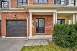 174 BOADWAY CRECENT CRESCENT Whitchurch-Stouffville