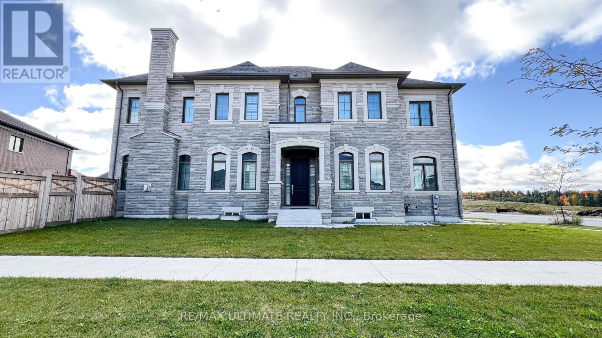 151 BALLANTYNE BOULEVARD Vaughan