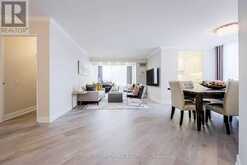 301 - 110 PROMENADE CIRCLE Vaughan 