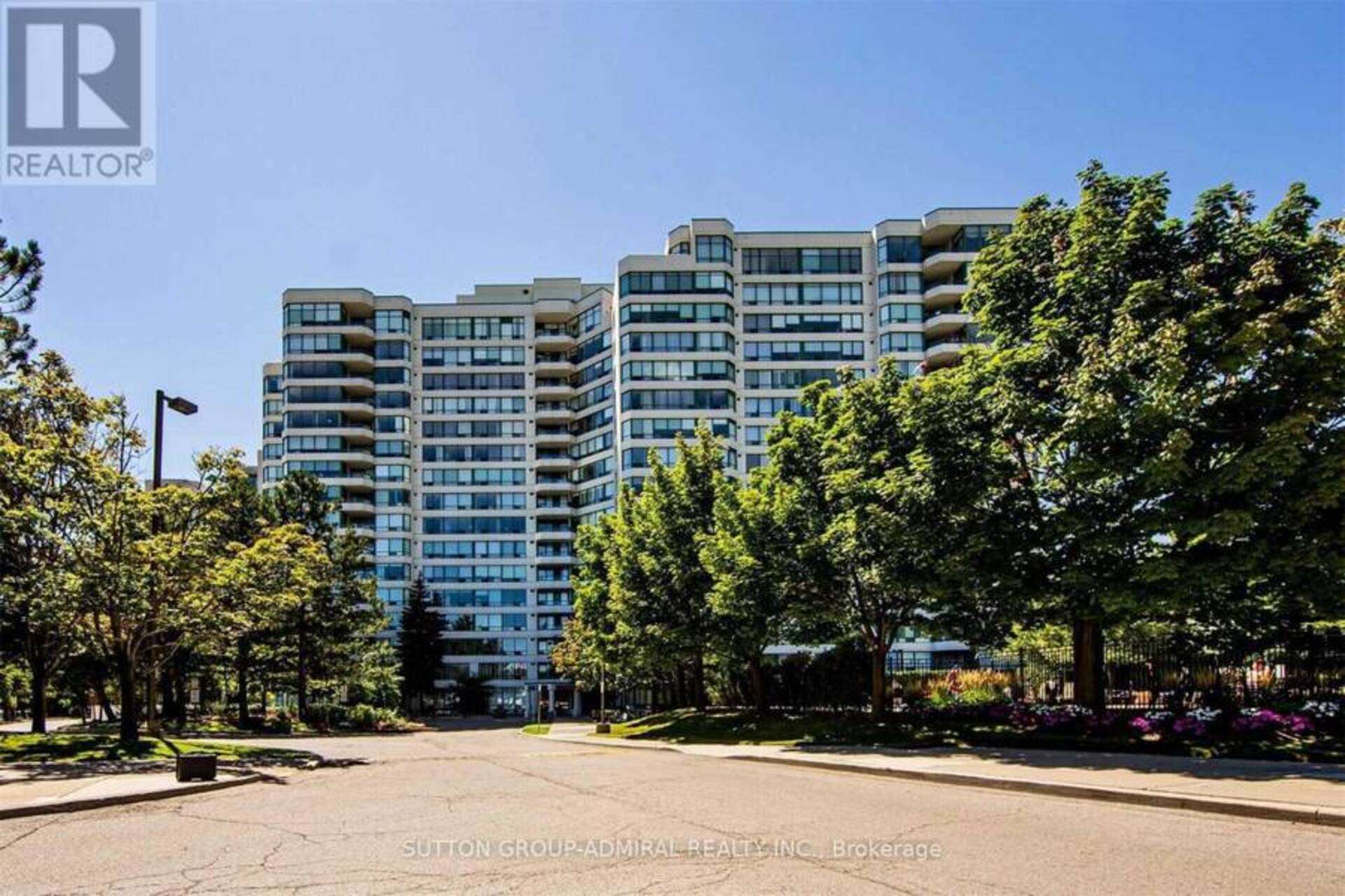 301 - 110 PROMENADE CIRCLE Vaughan