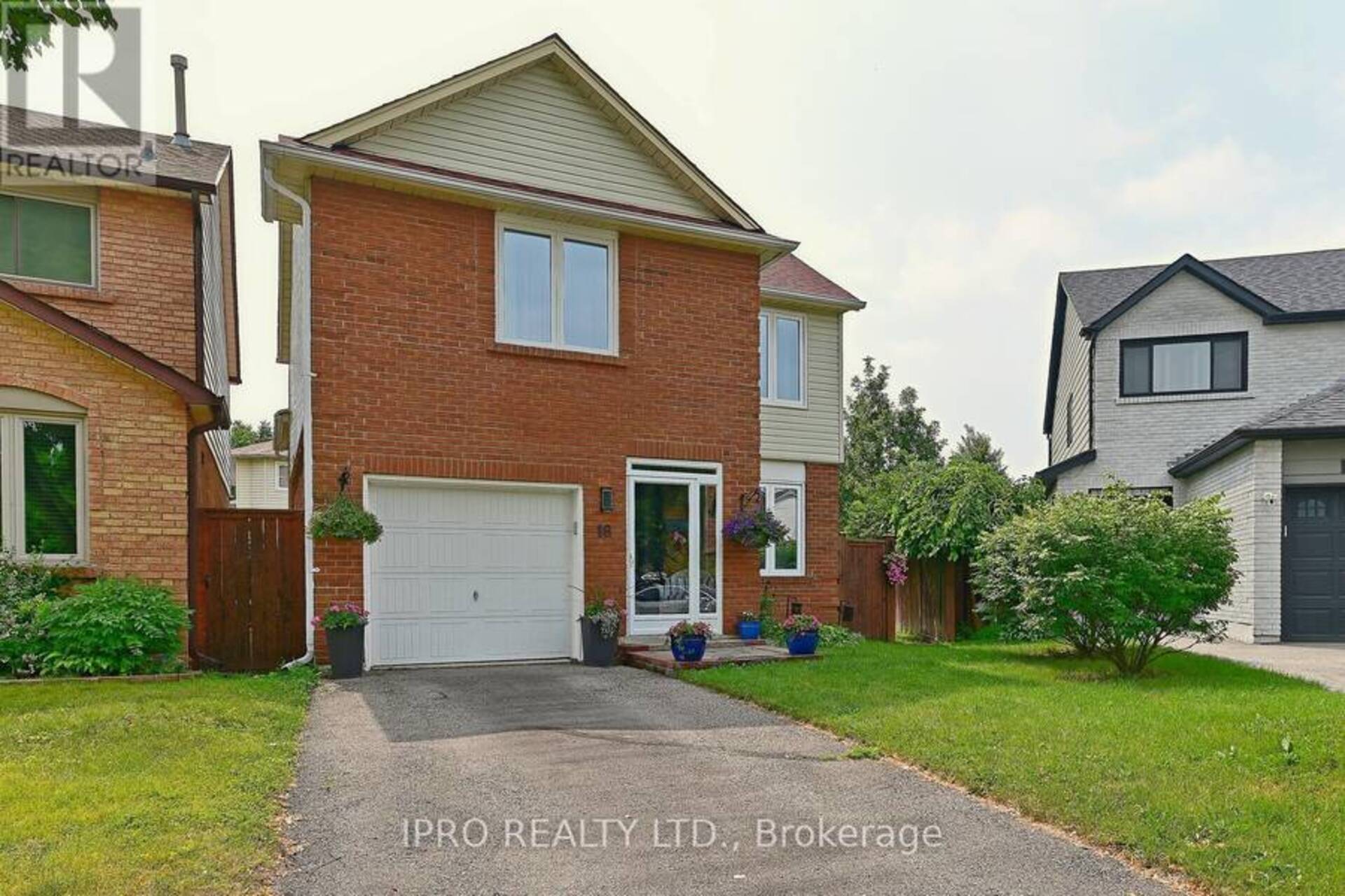 16 BRYANT COURT Brampton 