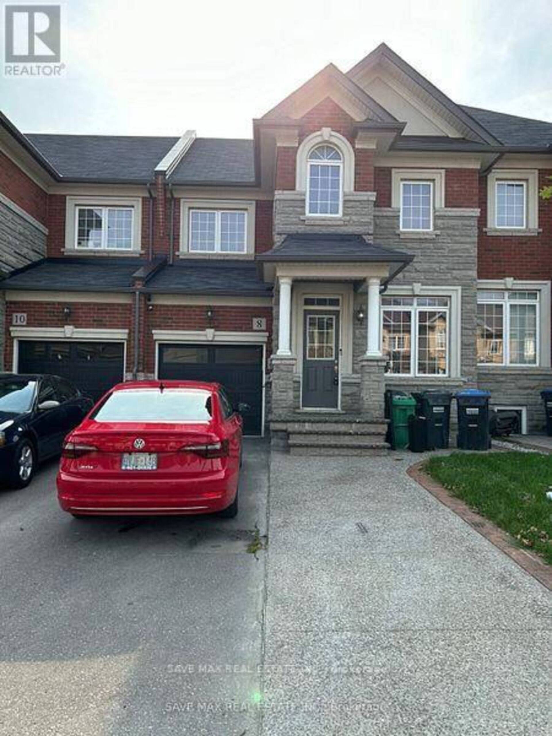 8 MAYNADA ROAD Brampton 