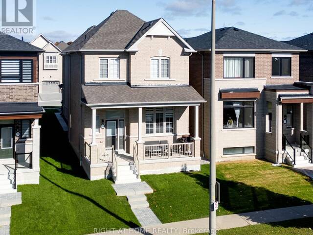 11 MOUNTAINSIDE CRESCENT Whitby  Ontario