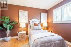 35 - 10 WENTWORTH DRIVE Grimsby