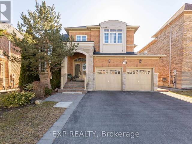 11 CAIRNBURG DRIVE Brampton  Ontario