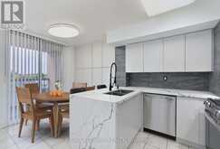 412 - 9 NORTHERN HTS DRIVE Richmond Hill 