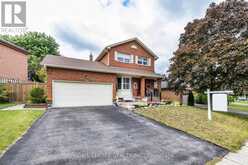 38 CANADIAN OAKS DRIVE Whitby 