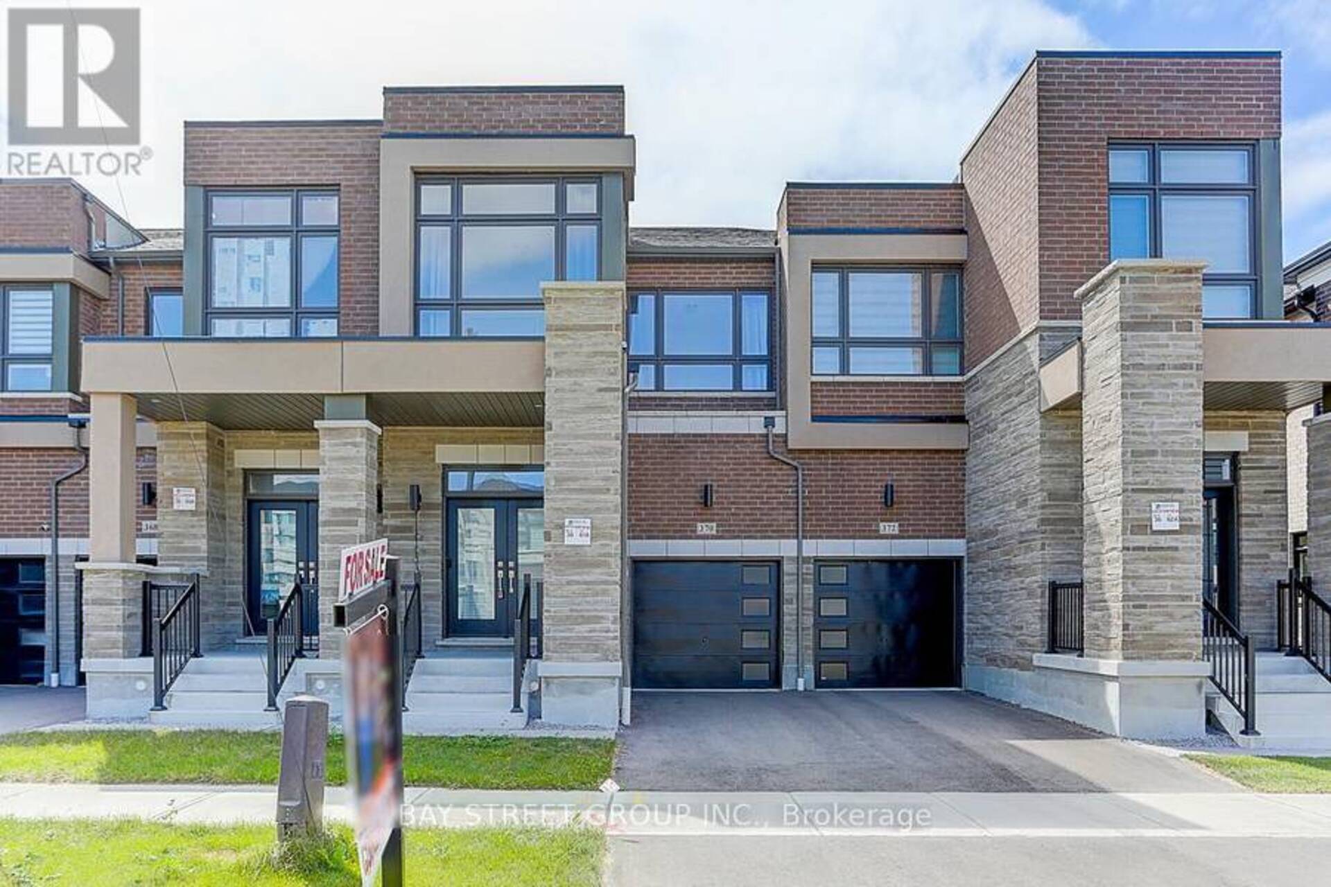 170 BAWDEN DRIVE Richmond Hill