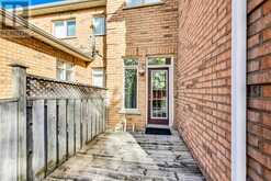 25 CAMEO DRIVE Richmond Hill 