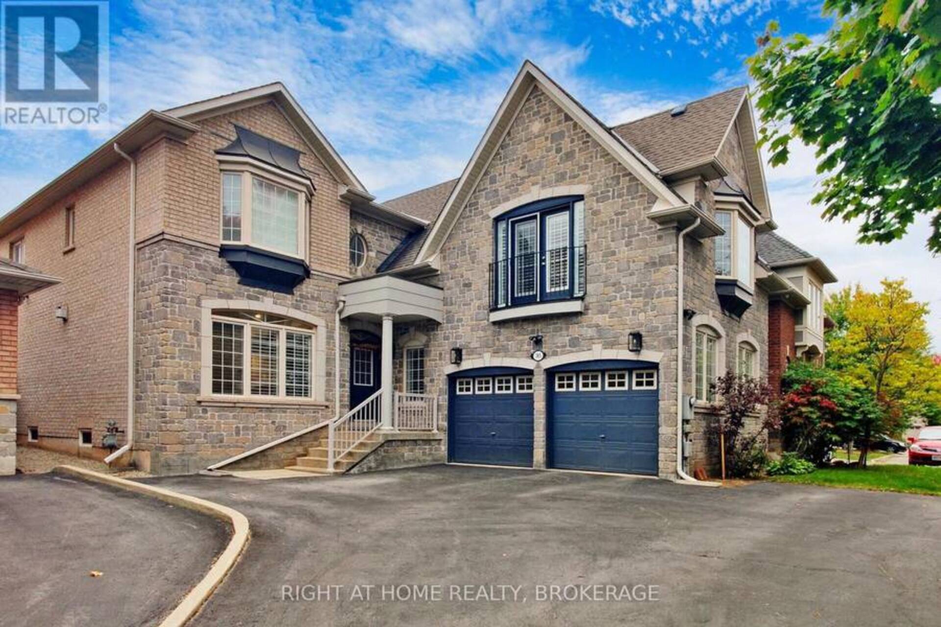 385 BURLOAK DRIVE Oakville 