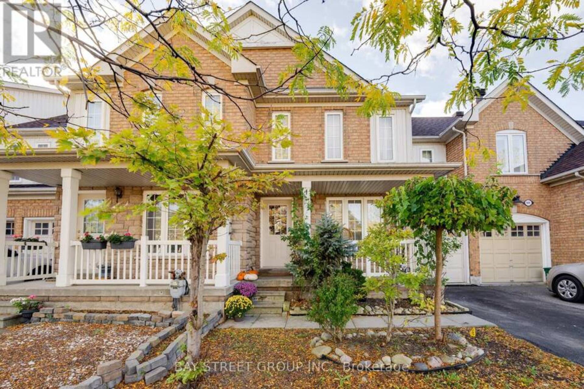 1513 AVONMORE SQUARE Pickering 