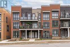 9 - 3 BOND CRESCENT Richmond Hill 