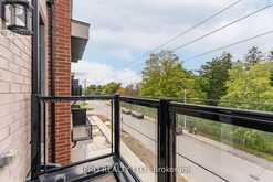 9 - 3 BOND CRESCENT Richmond Hill 