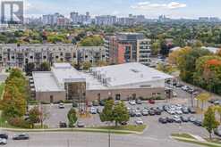 A905 - 30 UPPER MALL WAY Vaughan 