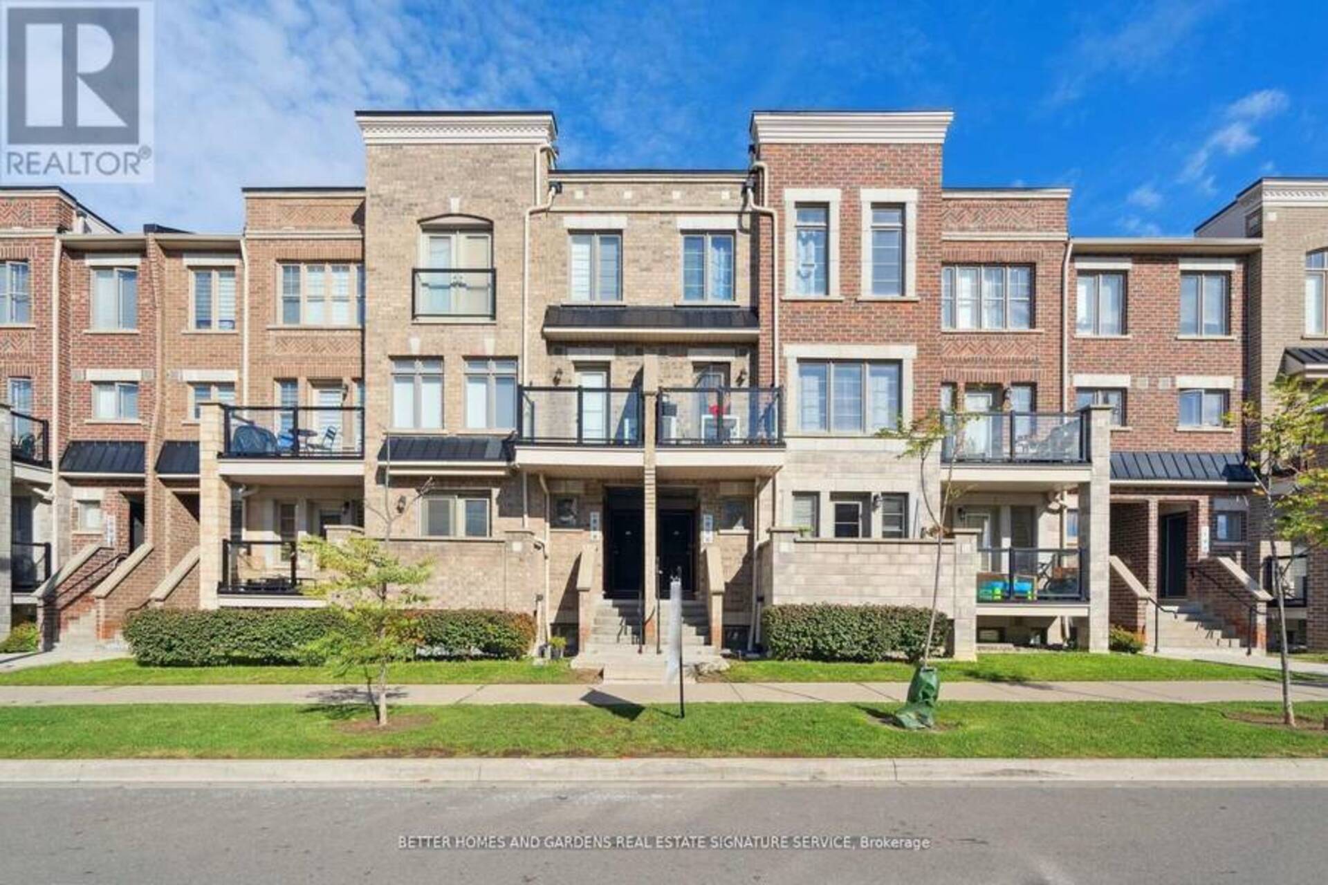 95 - 100 PARROTTA DRIVE Toronto 