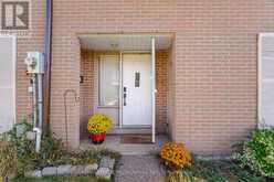 B11 - 427 VICTORIA ROAD N Guelph