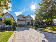 301 WELDRICK ROAD E Richmond Hill 