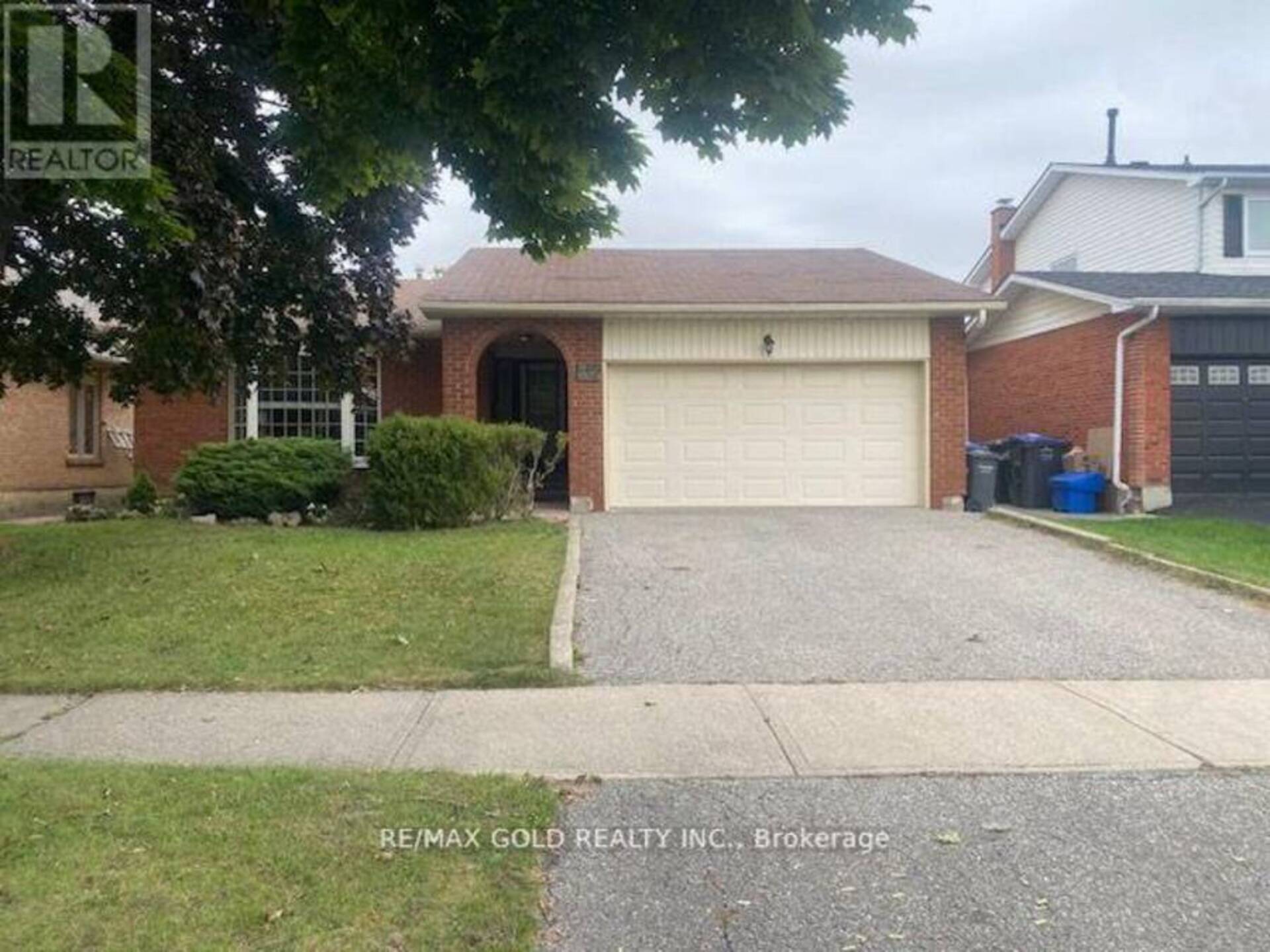 30 BLACKTHORN LANE Brampton 