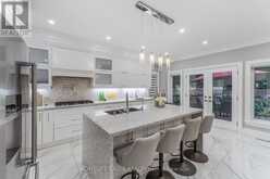 85 OAKRIDGE DRIVE Toronto 