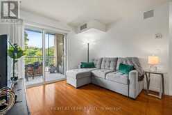 202 - 684 WARDEN AVENUE Toronto 