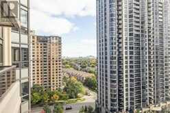 1424 - 500 DORIS AVENUE Toronto 