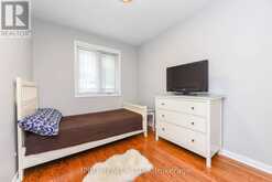 404 CLAIRCREST AVENUE Mississauga