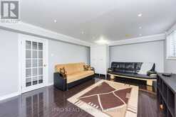 404 CLAIRCREST AVENUE Mississauga