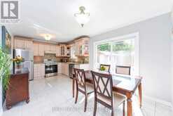 404 CLAIRCREST AVENUE Mississauga 