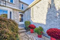 16 DAKIN DRIVE Ajax 