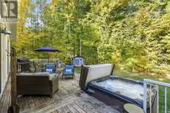 1402 FLOS ROAD 8 E Springwater