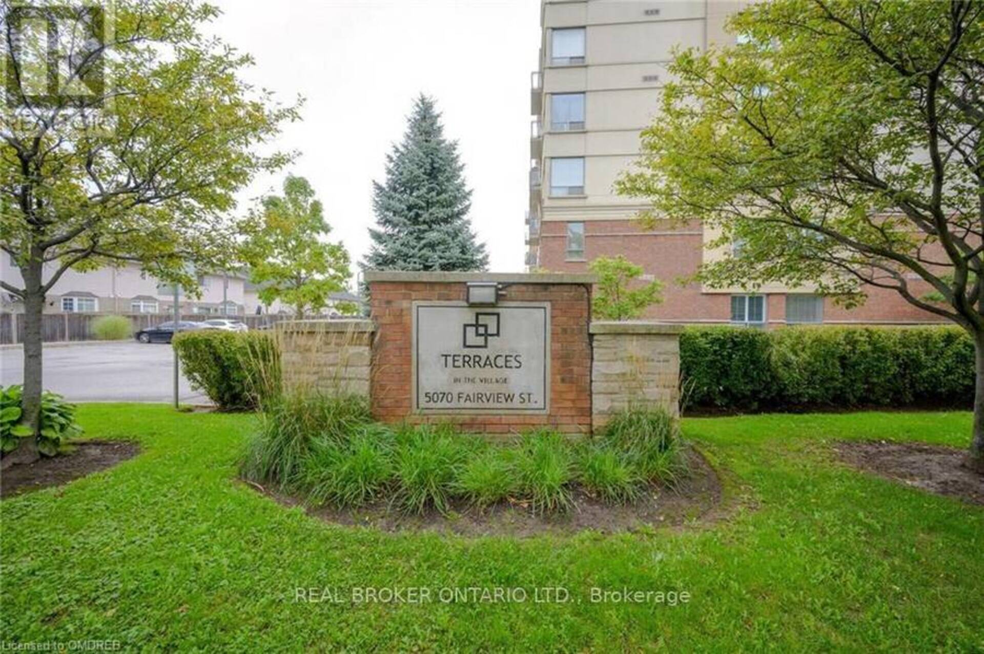 101 - 5070 FAIRVIEW STREET Burlington 