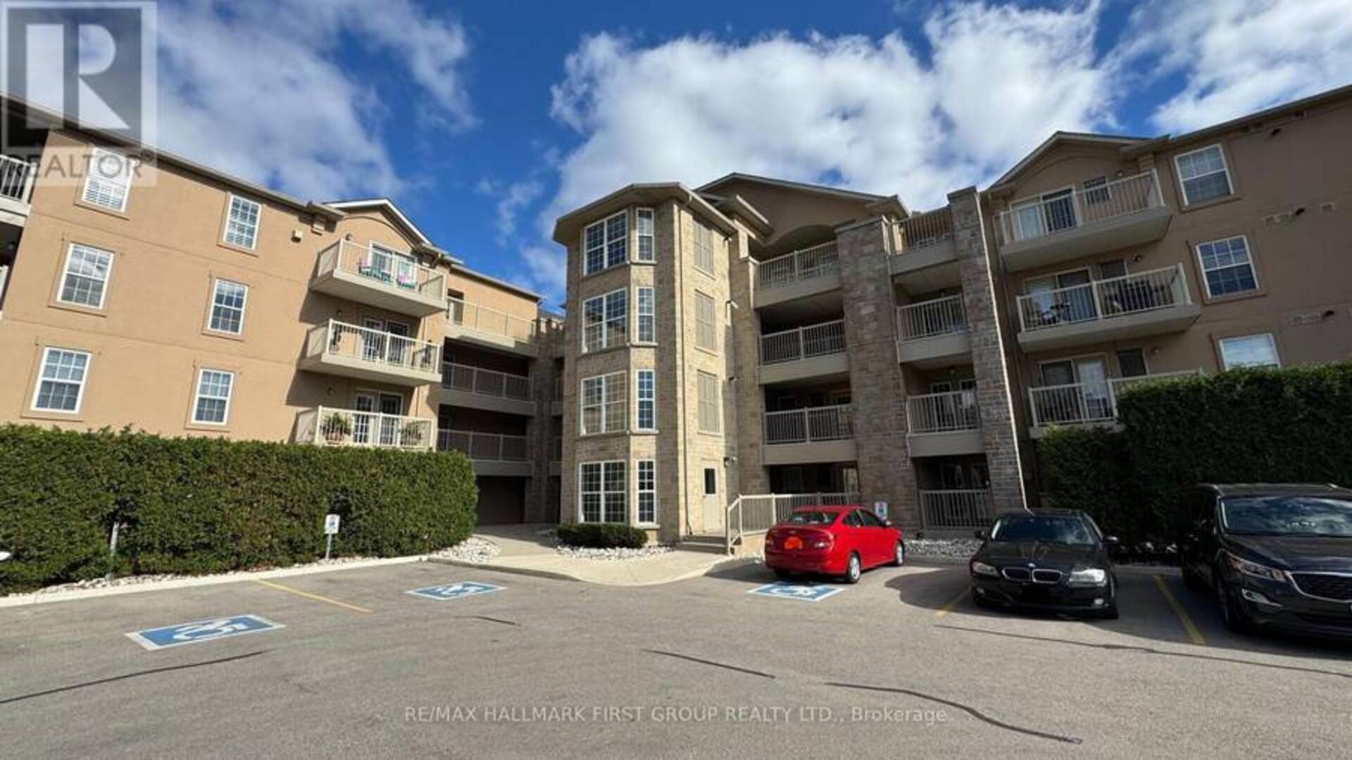 210 - 1460 BISHOPS GATE Oakville