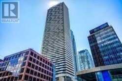 2703 - 2221 YONGE STREET Toronto 