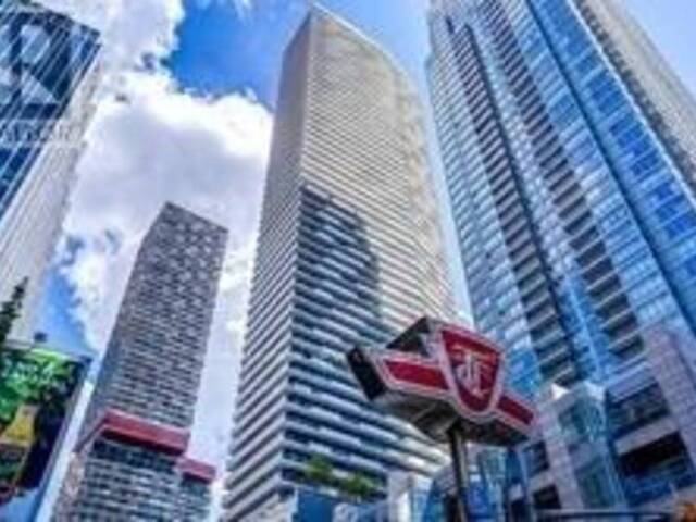 2703 - 2221 YONGE STREET Toronto  Ontario