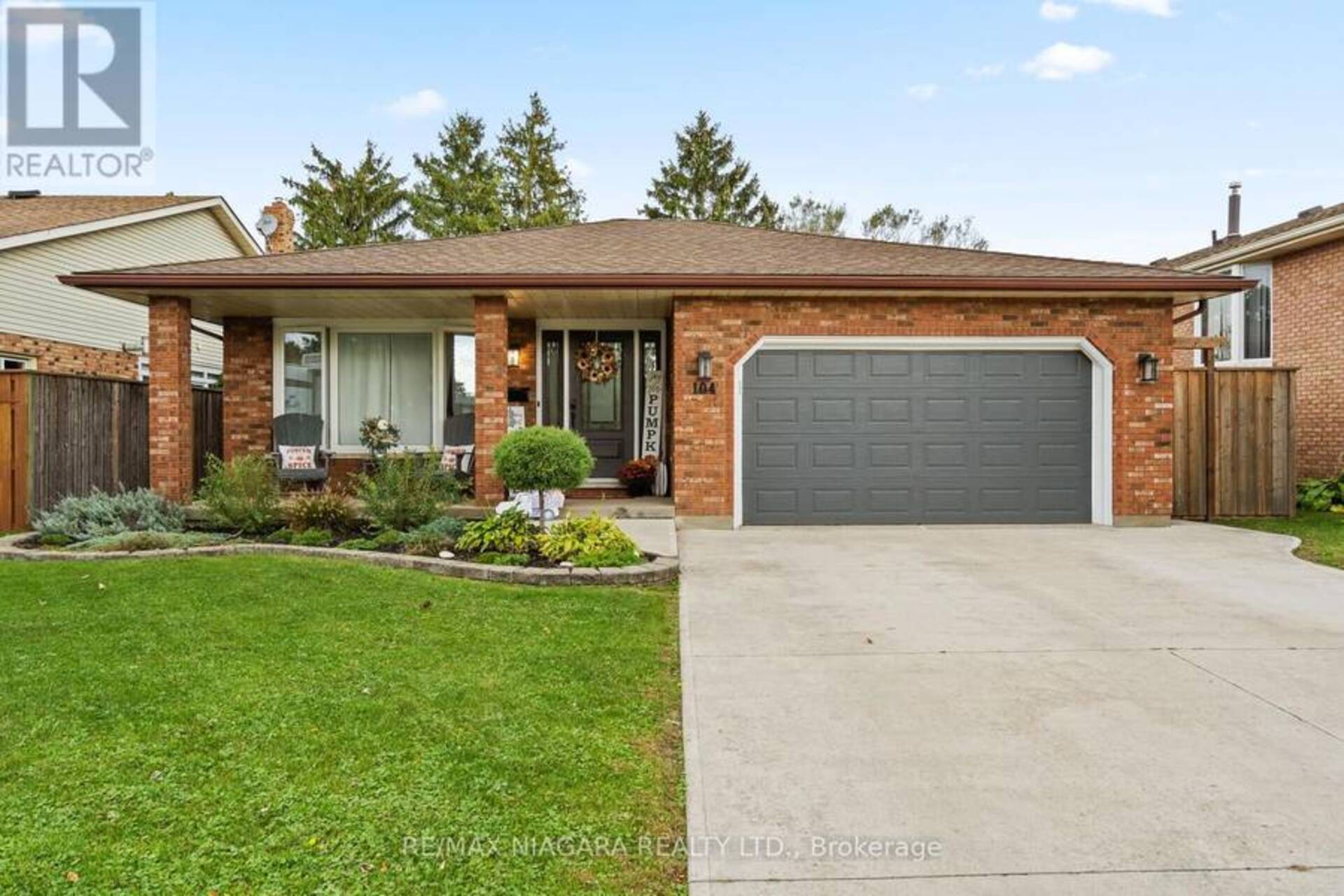 104 WHITEOAK CRESCENT Welland