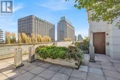 303 - 1 DEER PARK CRESCENT Toronto 