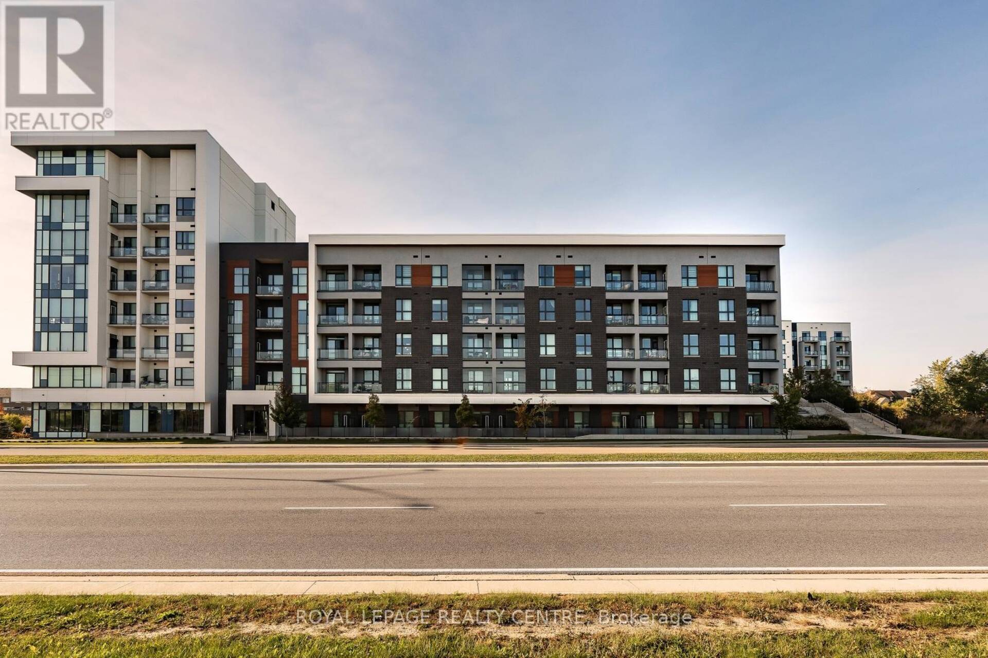 612 - 95 DUNDAS STREET W Oakville