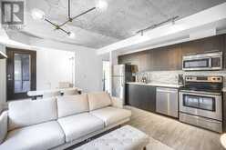 302 - 400 WELLINGTON STREET W Toronto 