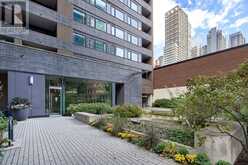 302 - 400 WELLINGTON STREET W Toronto 