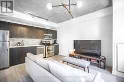 302 - 400 WELLINGTON STREET W Toronto 