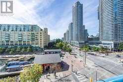 712 - 77 HARBOUR SQUARE Toronto 