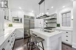 29 ROSEDALE HEIGHTS DRIVE Toronto 