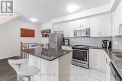 112 - 11 APPLEWOOD LANE Toronto 