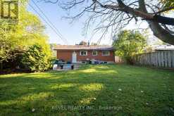 11 HILLCREST AVENUE Brantford