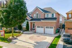 30 LATANIA BOULEVARD Brampton 