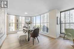 1402 - 100 UPPER MADISON AVENUE Toronto 