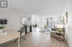 1402 - 100 UPPER MADISON AVENUE Toronto 