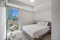 504 - 346 DAVENPORT ROAD Toronto 