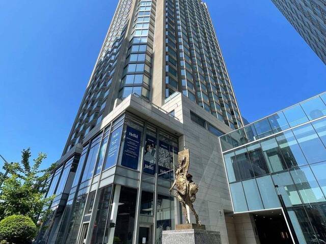 2304 - 155 YORKVILLE AVENUE Toronto  Ontario